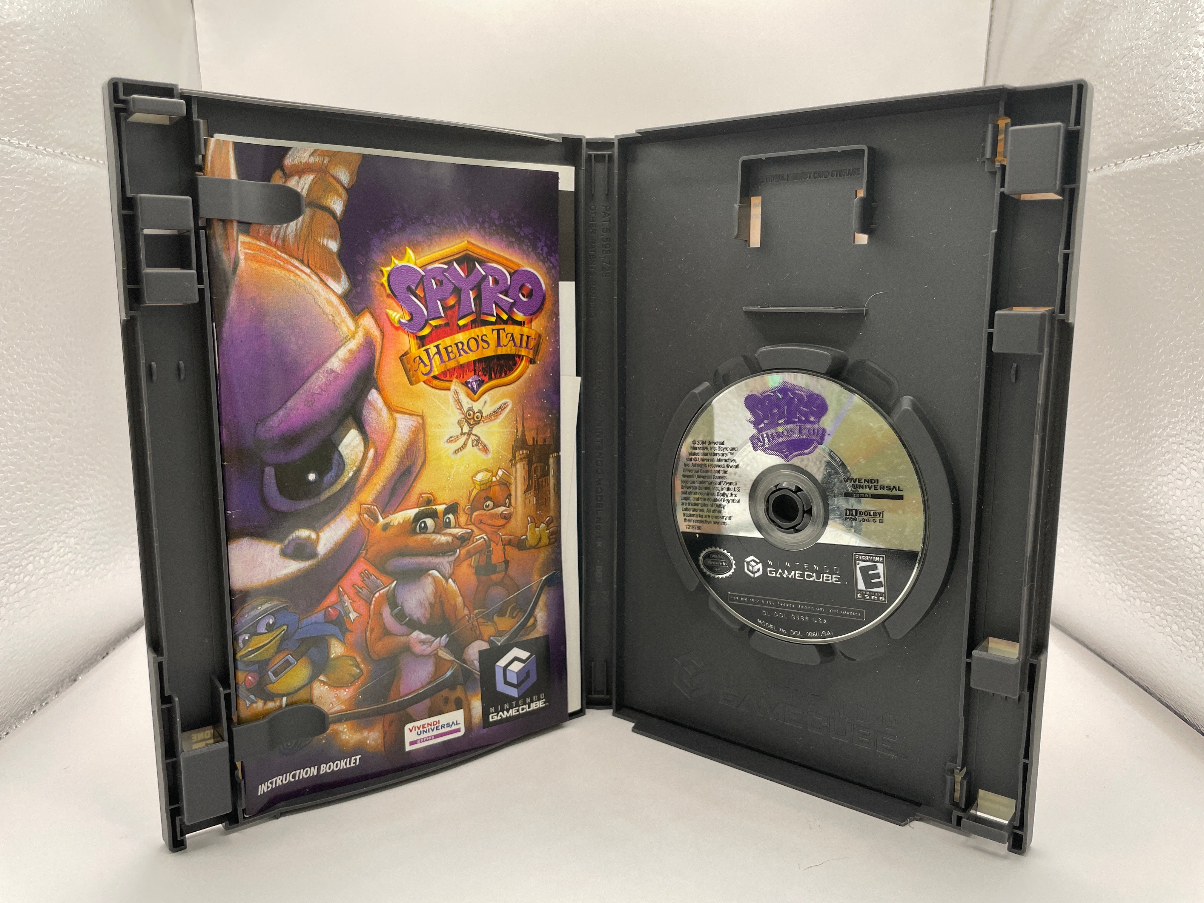 Spyro A Hero's Tail CL01 (CIB) Gamecube