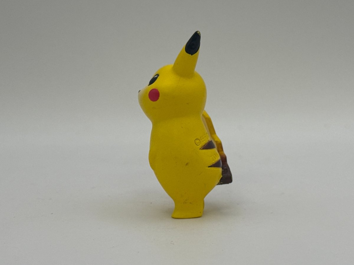 Curious Pikachu 2” 1999 Mini Figure CL 02