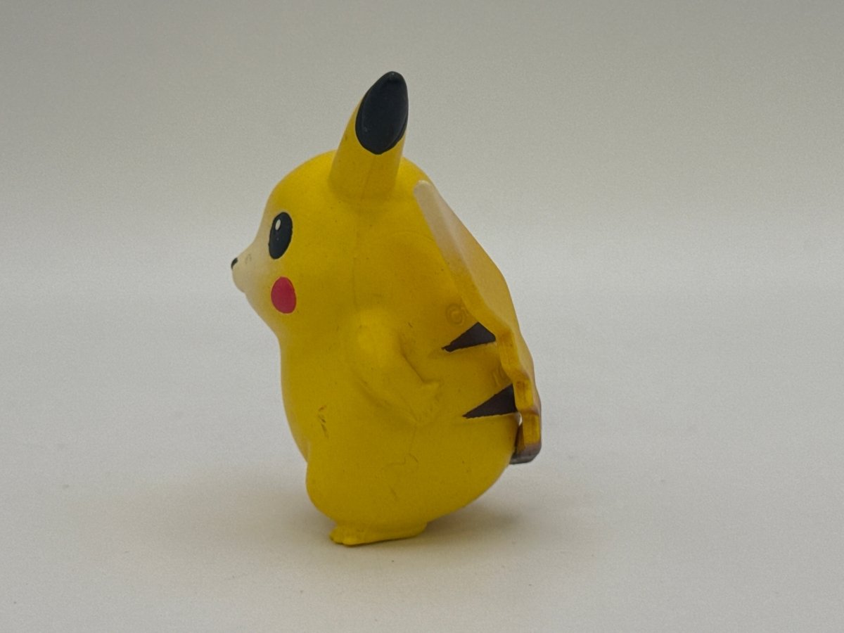 Peace Sign Pikachu 2” 1999 Mini Figure CL 01