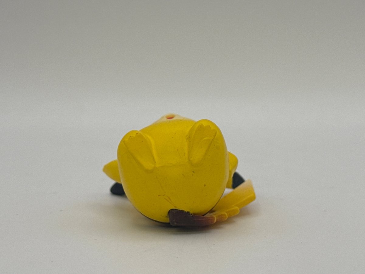 Peace Sign Pikachu 2” 1999 Mini Figure CL 01
