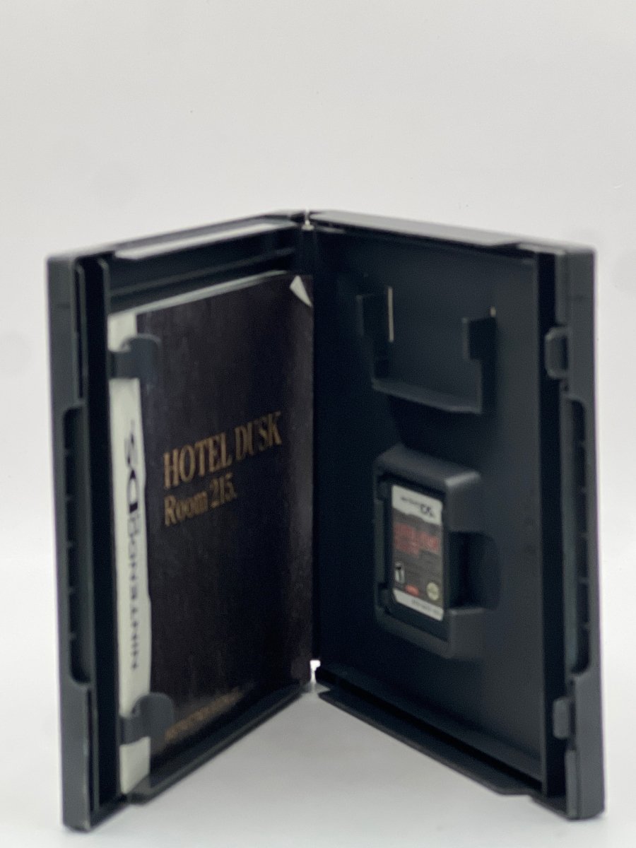Hotel Dusk: Room 215 CL01 (CIB) Nintendo DS