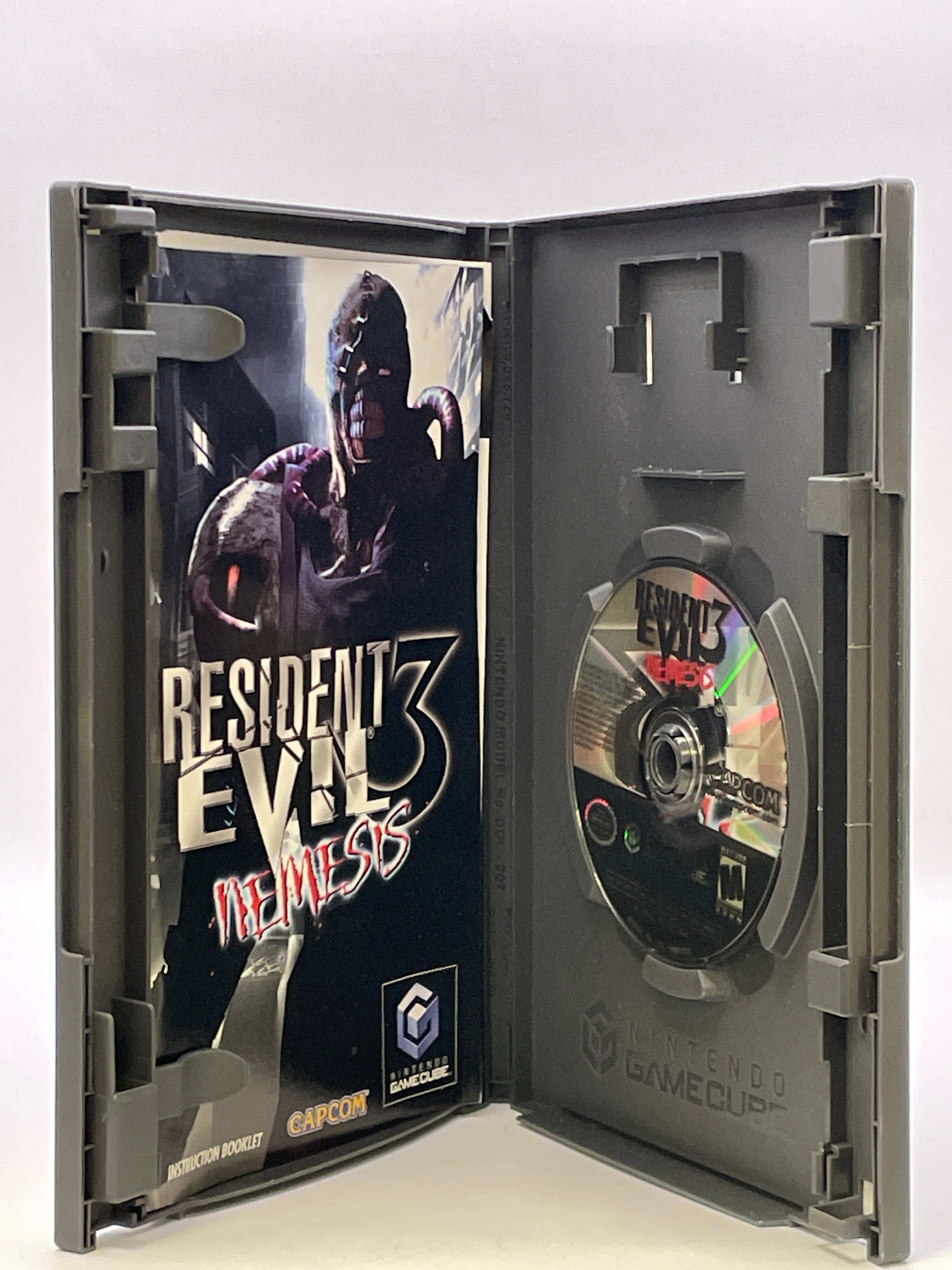 Resident Evil 3 Nemesis CL01 (CIB) Gamecube