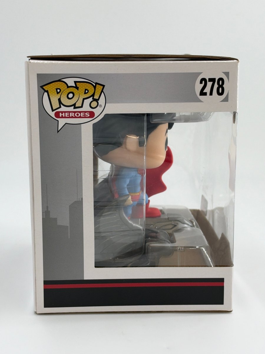 Superman: Superman - GameStop Exclusive #278 Funko Pop