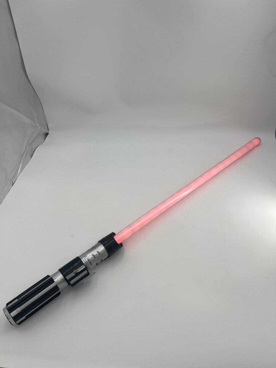 Hasbro: Star Wars Darth Vader Red Lightsaber 2010 Ultimate FX C-2945A