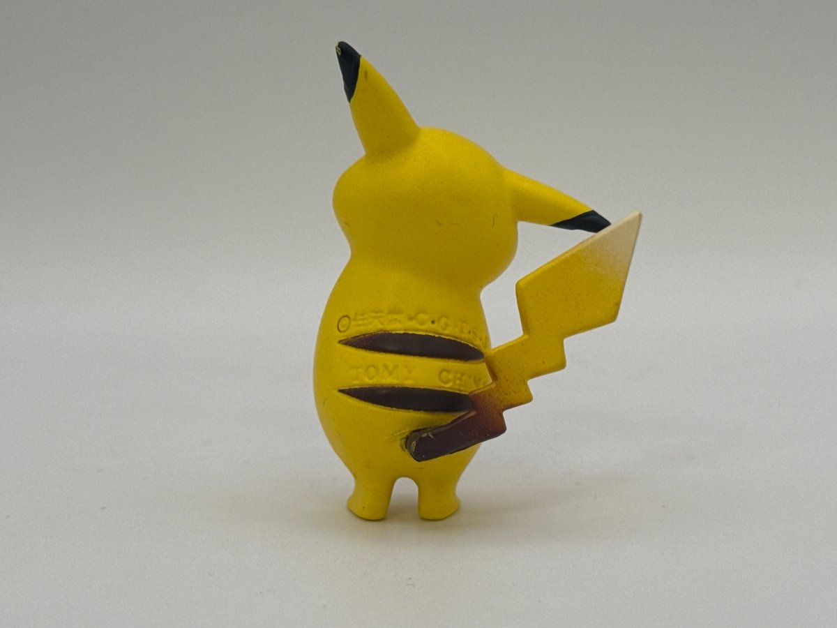 Curious Pikachu 2” 1999 Mini Figure CL 02