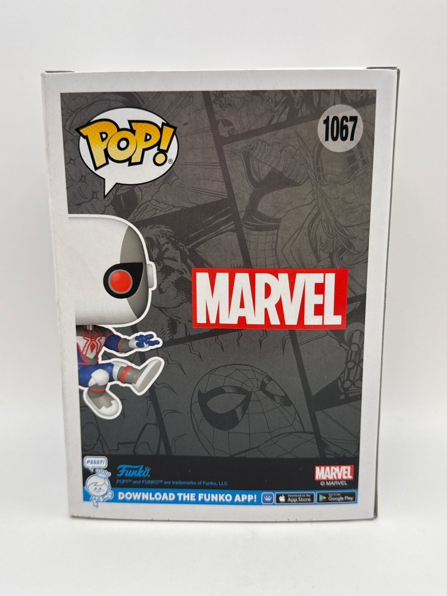 Marvel: Spider-Man (Bug-Eyes Armor) - 2022 Winter Convention Exclusive #1067 Funko Pop