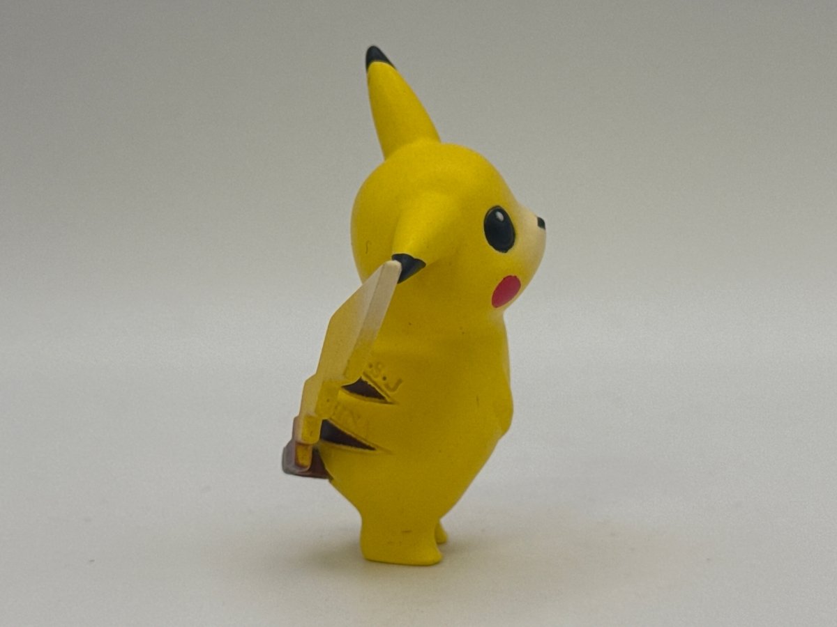 Curious Pikachu 2” 1999 Mini Figure CL 02