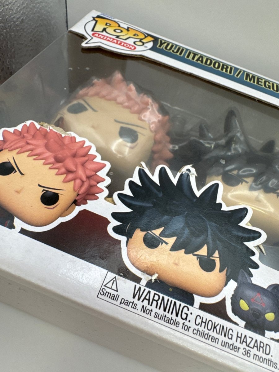 Jujutsu Kaisen: Yuji Itadori / Megumi Fushiguro / Nobara Kugisaki / Satoru Gojo - GameStop Exclusive Glows In The Dark Funko Pop