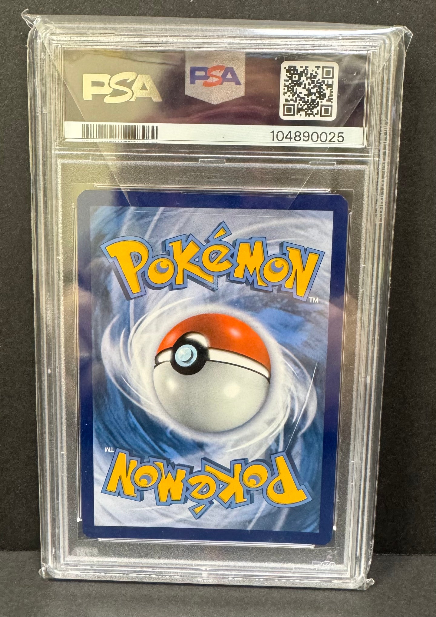 Arceus V (PSA GRADE 8)