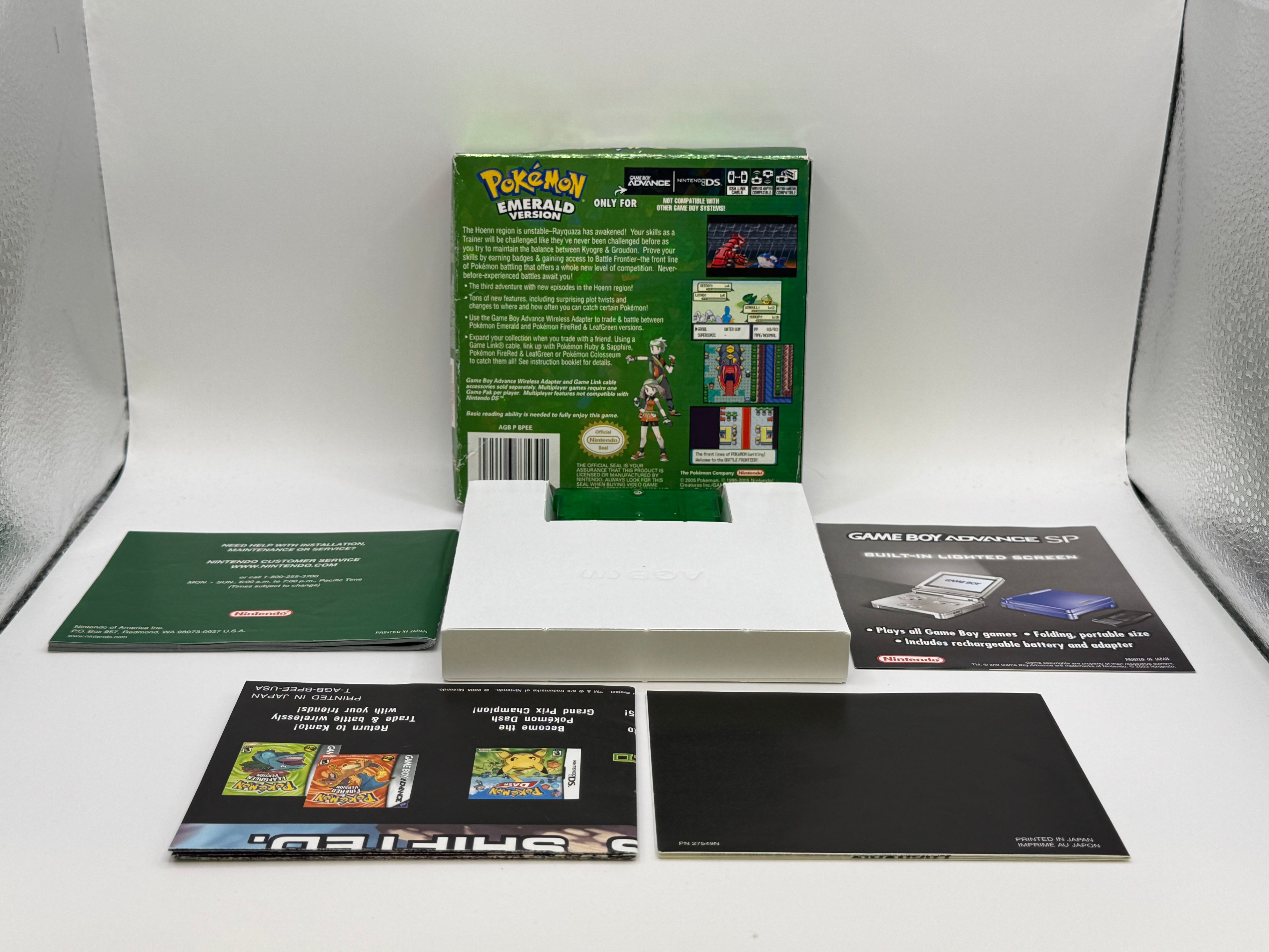 Pokemon Emerald Version CL01 (CIB) Game Boy Advance