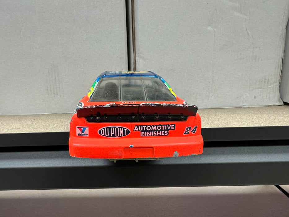 NASCAR 1995 Racing Champions Jeff Gordon 24 Dupont 1/24 Diecast Monte Carlo